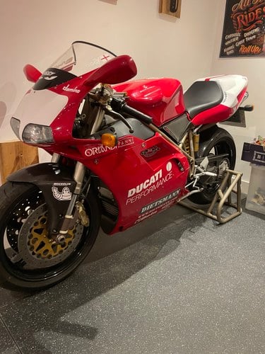 2000 Ducati 916