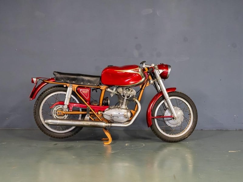 1962 DUCATI 200 ELITE