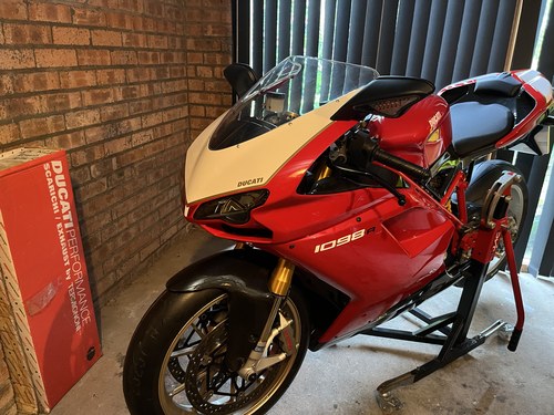 1098r 2008 Ducati 1098R Red Manual, 6 speed Right Hand Drive in Penicuik ...