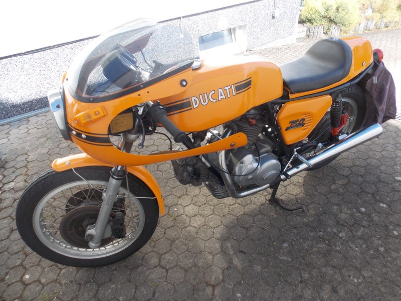 1974 Ducati 750 Sport Amarillo Manual, Velocidad en Gersheim