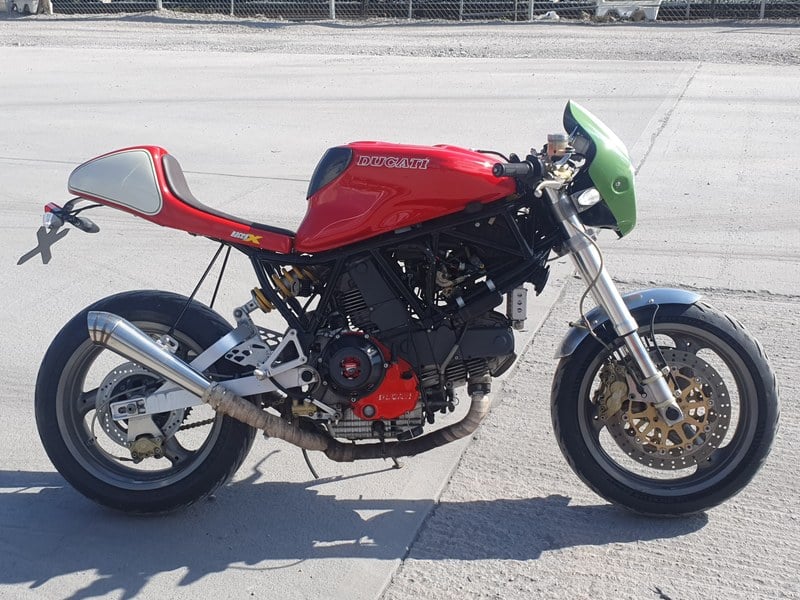 2001 Ducati 900 SS ie Cafe Racer.