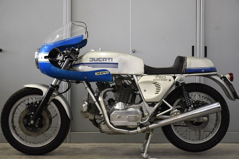 1976 Ducati 750 SS - 2 1976 Ducati 750 SS - 2