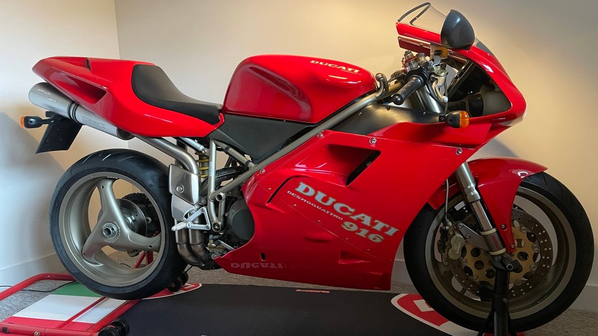 1994 Ducati 916 Red Manual 6 Speed In Dereham United Kingdom For 1994-ducati-916-red-manual-6-speed-in-dereham-united-kingdom-for