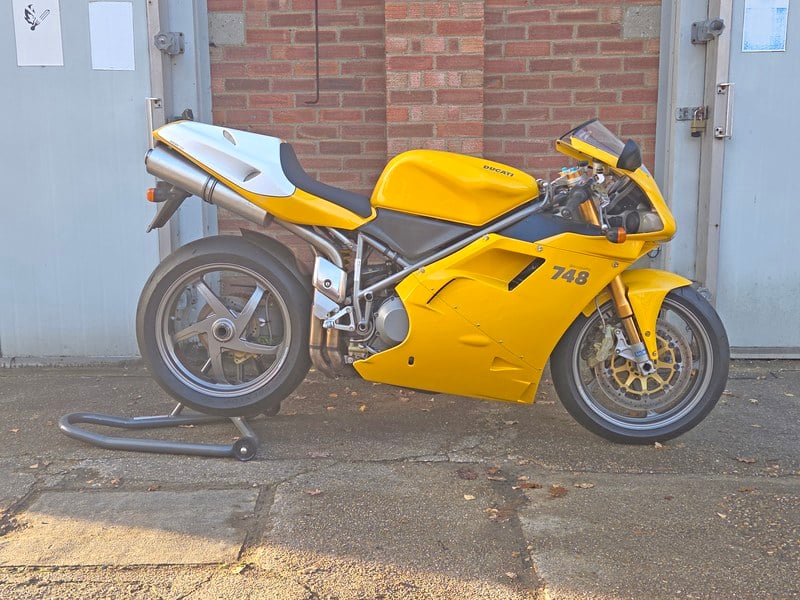 Ducati 748R