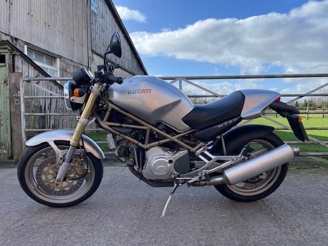 1998 Ducati Monster 750 - 1 1998 Ducati Monster 750 - 1