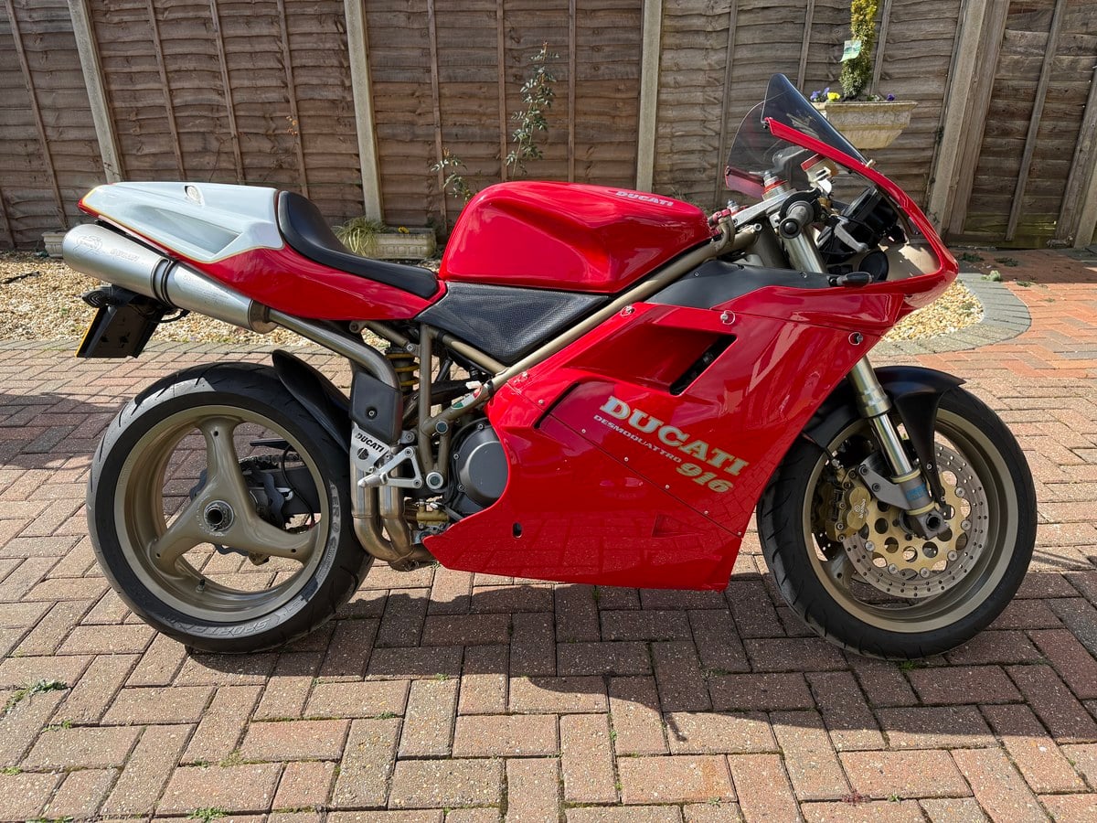 1998 Ducati 916 Red Manual 5 Speed In Addlestone United Kingdom For 1998-ducati-916-red-manual-5-speed-in-addlestone-united-kingdom-for