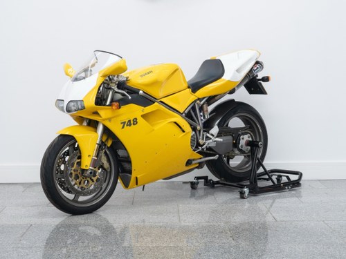 2000 Ducati 748