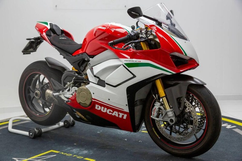 2019 Ducati V4 Speciale Panigale - 2 2019 Ducati V4 Speciale Panigale - 2