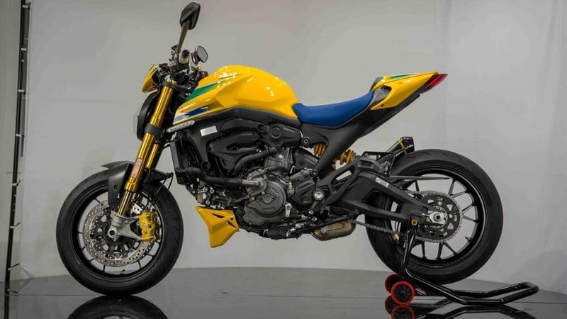 2024 Ducati ST - 2 2024 Ducati ST - 2