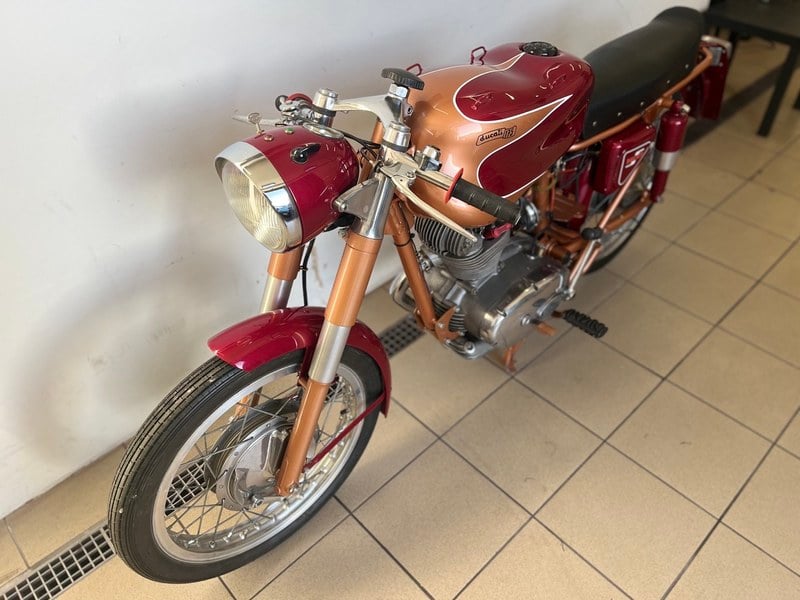 1961 Ducati Sport 175 - 2 1961 Ducati Sport 175 - 2
