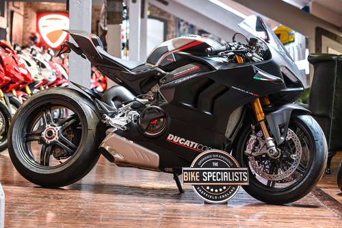 2021 Ducati V4 SP Panigale *Ultimate Spec - Low Mileage* Te koop