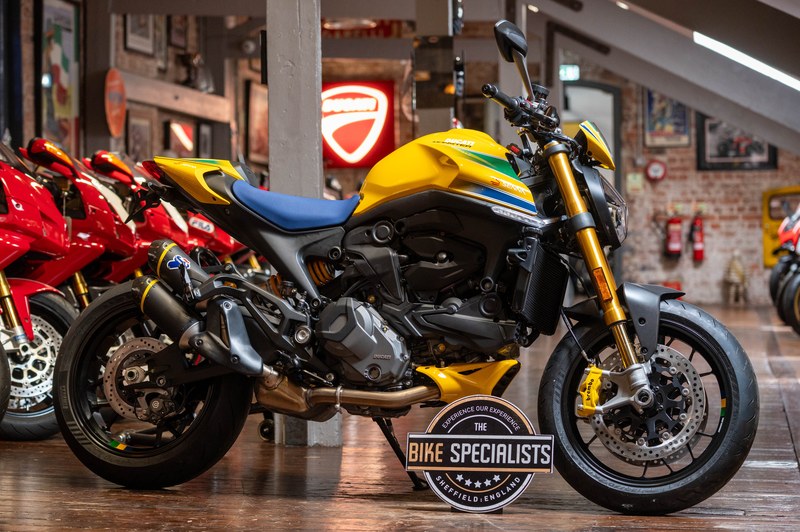 2025 Ducati Monster 1200 - 1 2025 Ducati Monster 1200 - 1