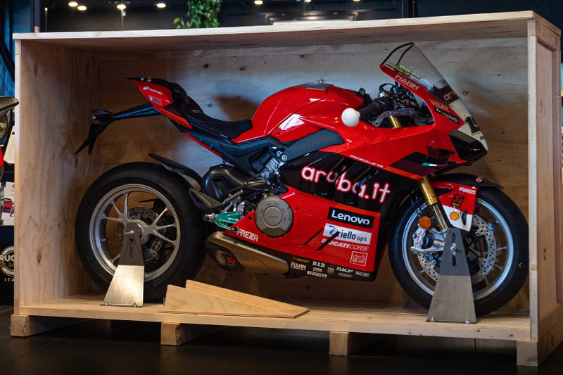 2023 Ducati V4 Panigale - 1 2023 Ducati V4 Panigale - 1