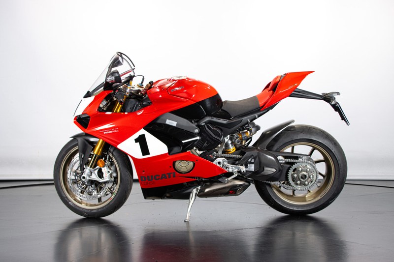 2020 Ducati V4 Panigale - 1 2020 Ducati V4 Panigale - 1