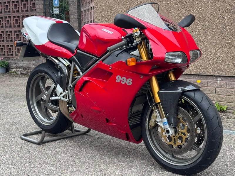 2002 Ducati 996 - 2 2002 Ducati 996 - 2