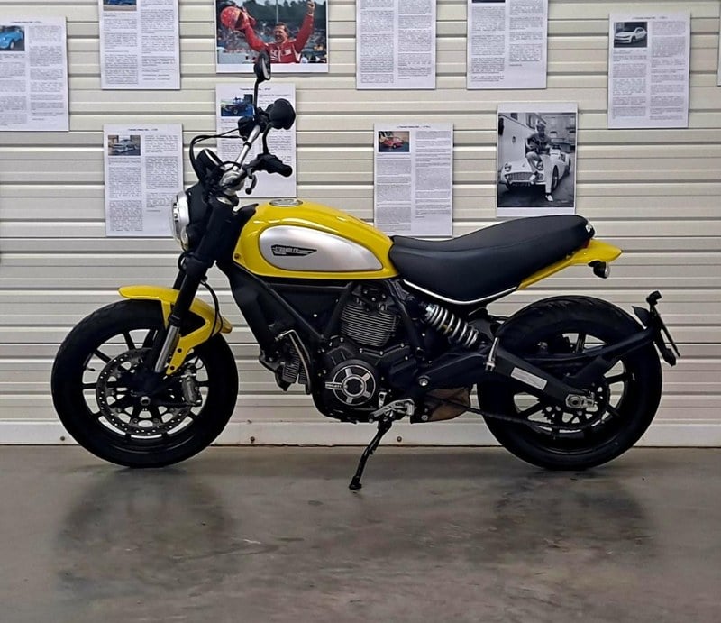 2015 Ducati Scrambler 800 - 2 2015 Ducati Scrambler 800 - 2