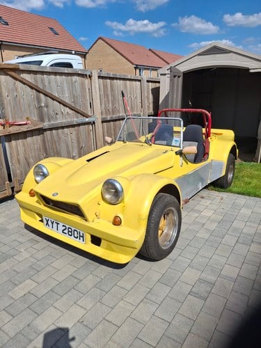 1969 Dutton Phaeton