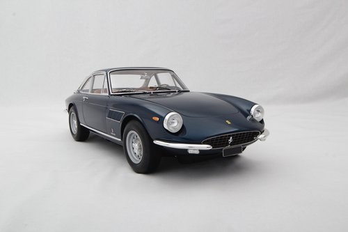 1966 SCALE MODEL 1:8 - FERRARI 330 GTC For Sale