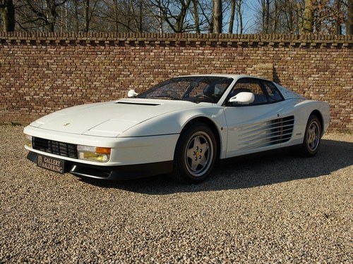 1988 Ferrari Testarossa only 41.576 km, original colour scheme! E In vendita