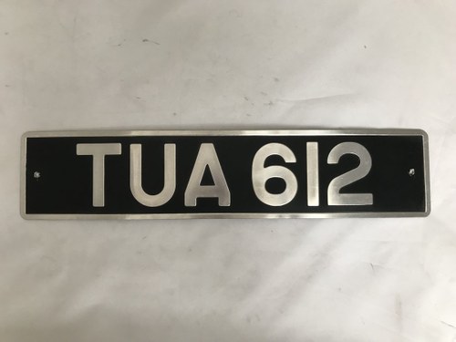 TUA 612 cherished registration VENDIDO