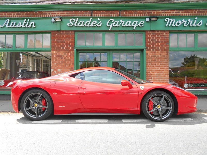 Ferrari 458 Italia DCT Coupe