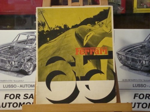 For sale original Ferrari yearbooks of 1965, 66 and 67 In vendita