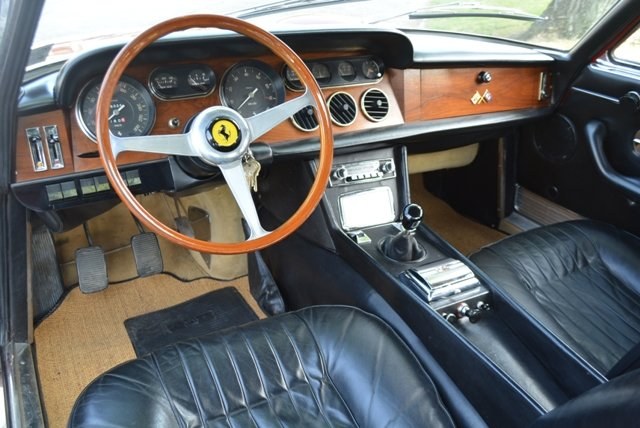 1967 Ferrari 330 - 4