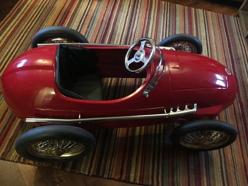 American Retro "Red Racer" Vintage Toy Pedal Car In vendita