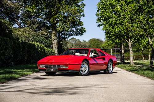 1989 Ferrari 328 GTS  In vendita