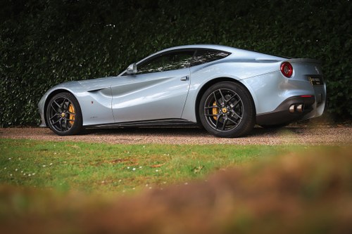 2013 STRIKING F12 - 2 OWNERS - EXTENDED WARRANTY - RECENT SERVICE In vendita