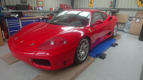 2001 Ferrari 360 challenge, refurbished.  In vendita