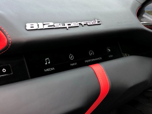 201868 Ferrari 812 SUPERFAST In vendita
