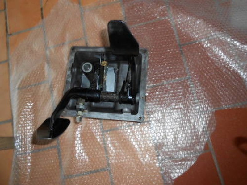 Pedal box Ferrari 308