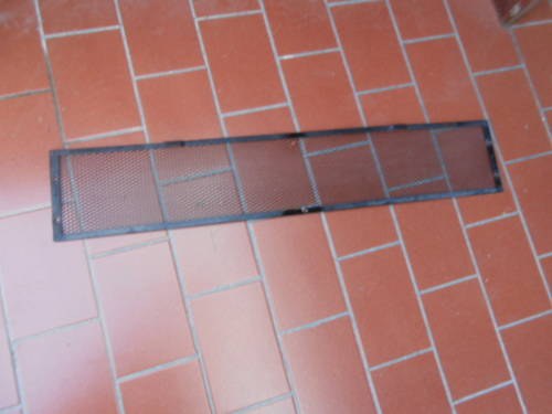 Exhaust grill for Ferrari 512 TR and Testarossa A vendre