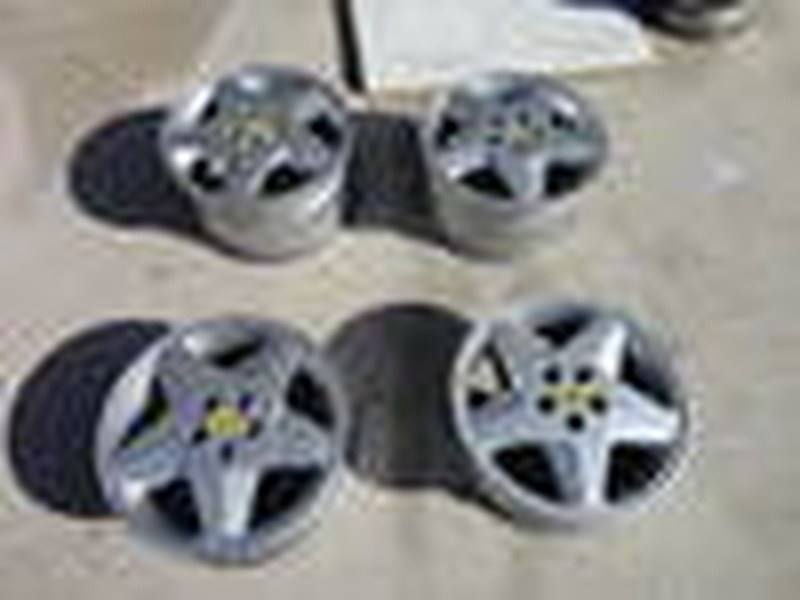 Front and rear wheel rims for Ferrari 348