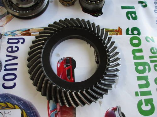 Crown wheel pinion and differential for Ferrari Testarossa  In vendita