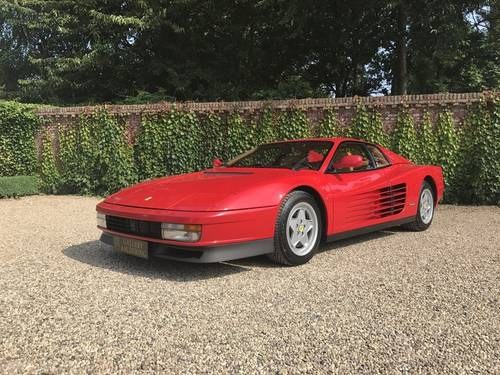 1989 Ferrari Testarossa 49.119 km, one owner, first paint!! In vendita