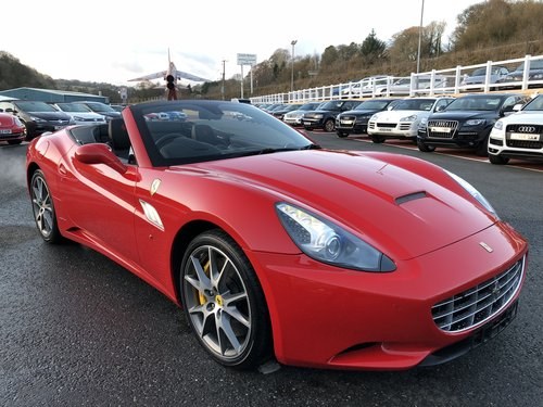 2010 10 FERRARI CALIFORNIA 4.3 High Specification in Red For Sale
