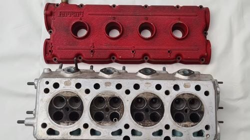 Picture of 1987 Ferrari F40 Cylinder Head Right Hand / RH / DX with Cover - For Sale