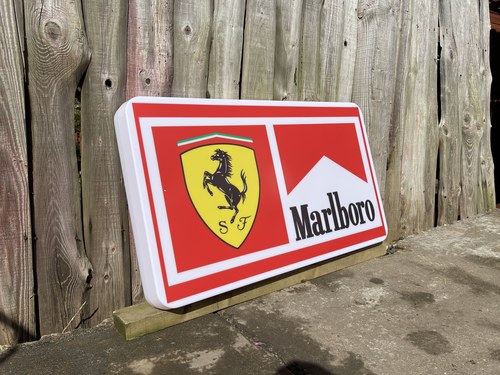 Scuderia Ferrari Marlboro - F1 illuminated sign In vendita