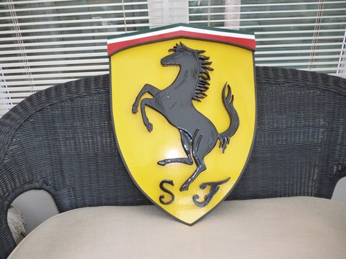 Ferrari Shield VENDUTO