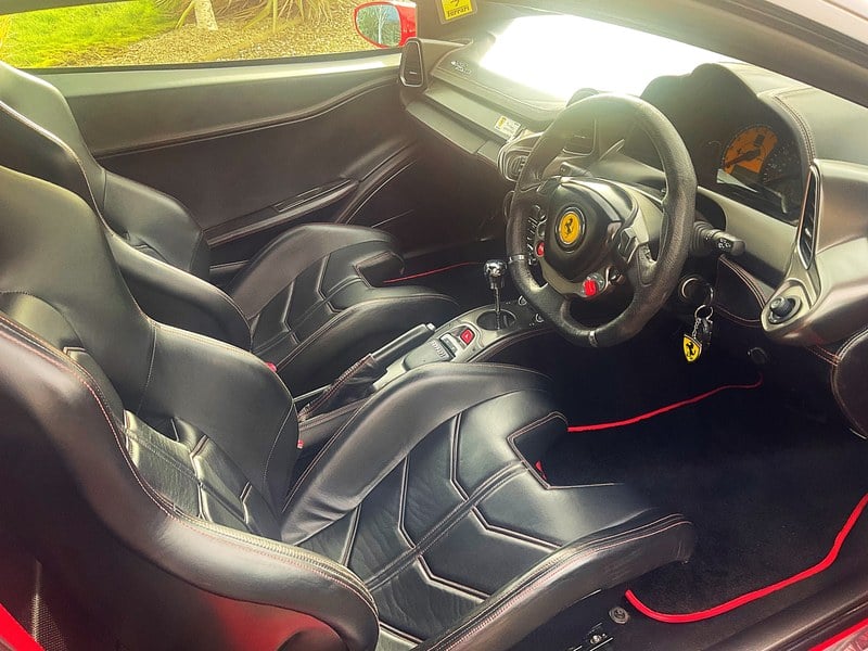 2015 Ferrari 458 - 7