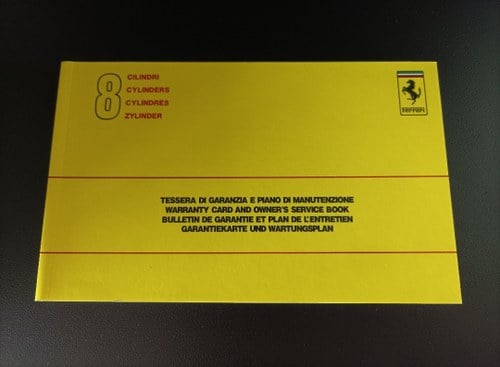 1989 Ferrari Warranty Card and Service Manual A vendre
