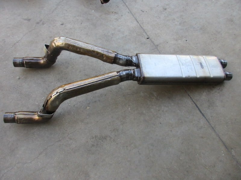 Central muffler for Ferrari 575