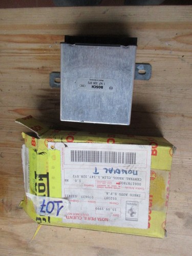 Temp control relay Ferrari Mondial T and 3.2 QV À venda