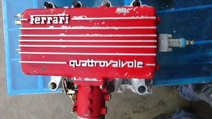 Intake manifolds with cover for Ferrari 308 QV