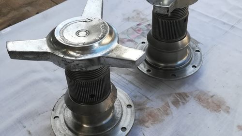 Picture of Front wheel hubs Ferrari 250 - For Sale