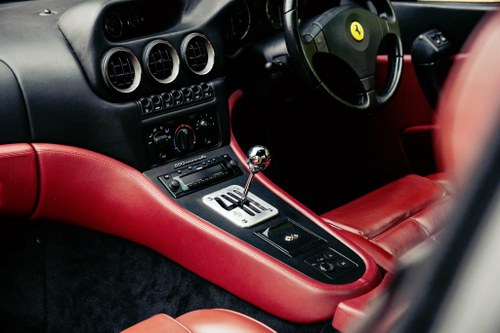 2001 Ferrari 550 - 9