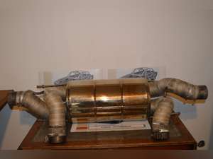 2000 Original Exhaust system for the Ferrari Enzo For Sale (picture 1 of 11)