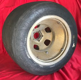 Picture of 1971-73 Ferrari 312PB MAGNESIUM REAR Wheel GOOD YEAR TYRE - For Sale